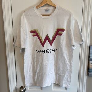 Weezer Wonder White Graphic T-Shirt